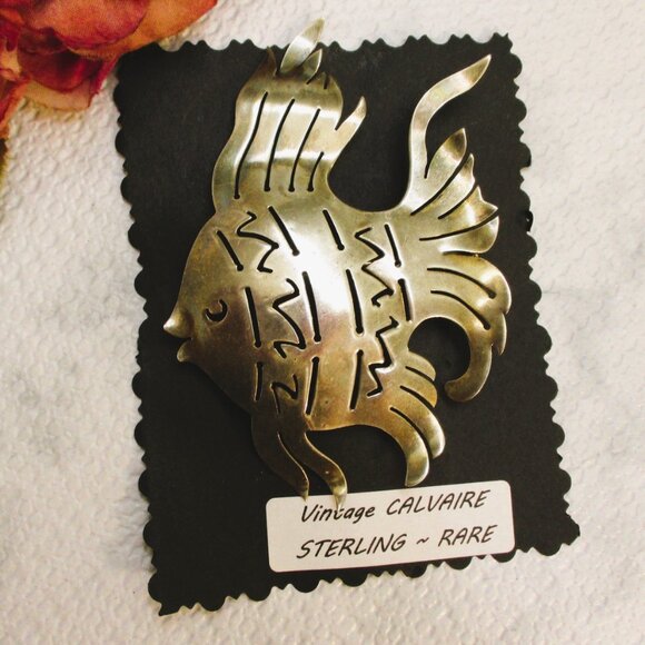 CALVAIRE Sterling Silver Angel Fish Brooch ~ RARE Vintage Designer Sterling Fish - Picture 2 of 15